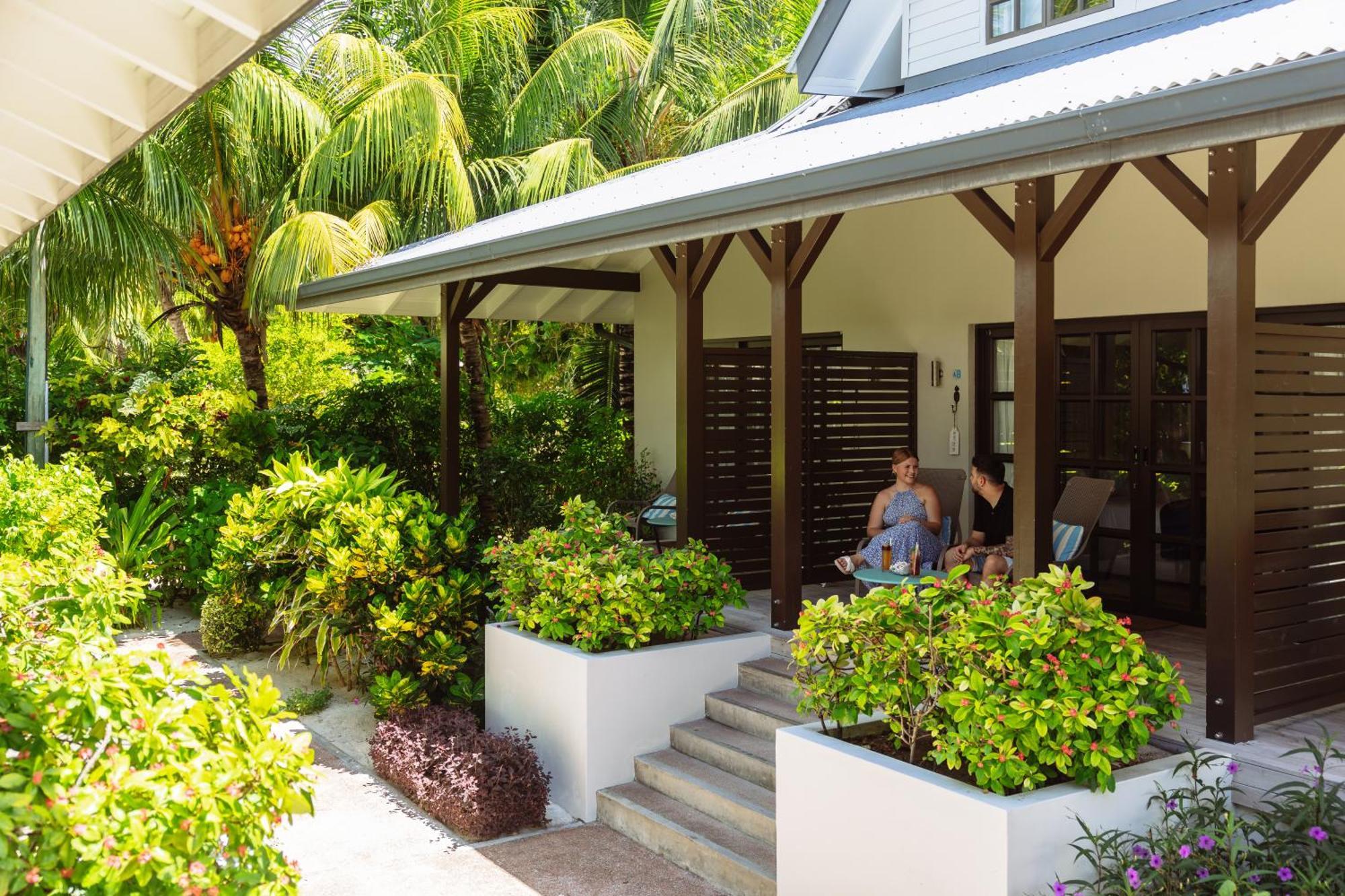 Le Nautique Waterfront Hotel La Digue  Extérieur photo
